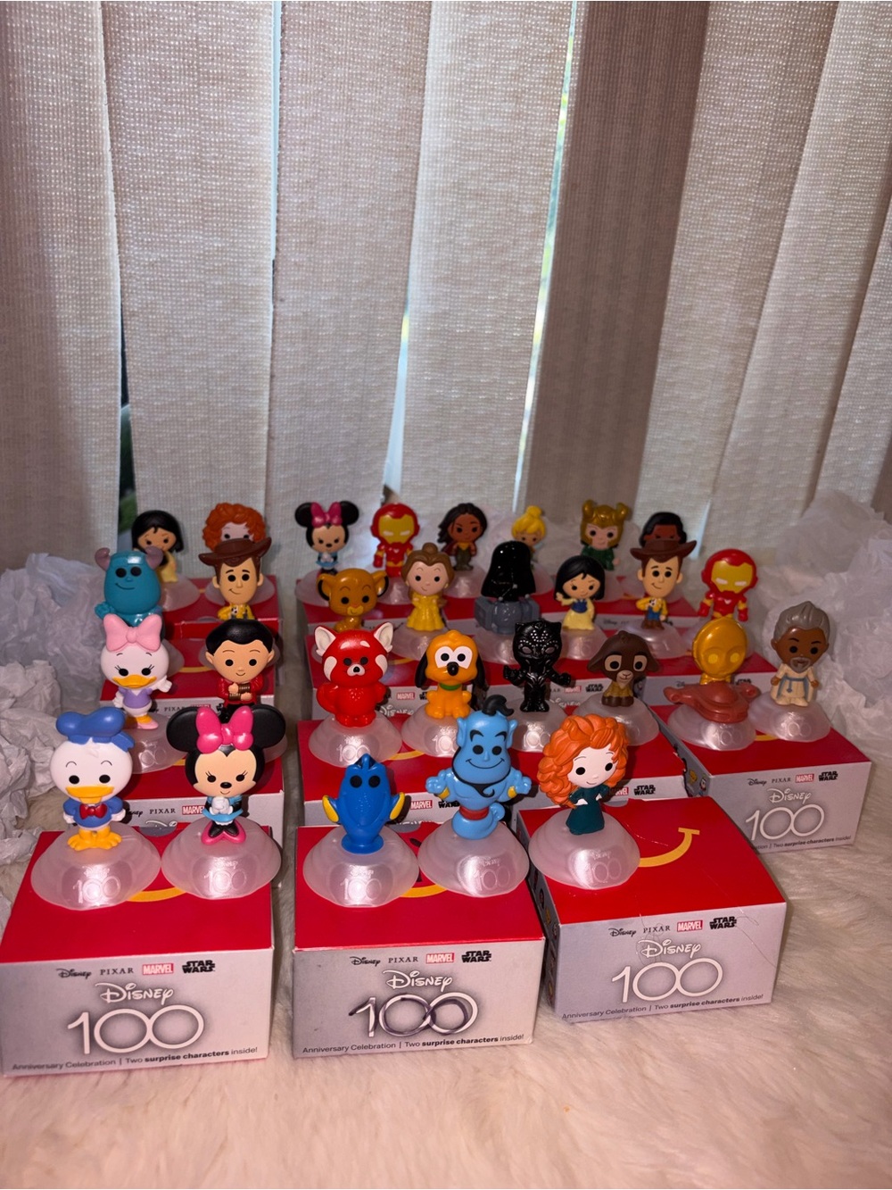 Set of 29 figures